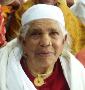 Nice to see these ladies with 'Badaga Jewellery' | Badagas of the Blue Mountains